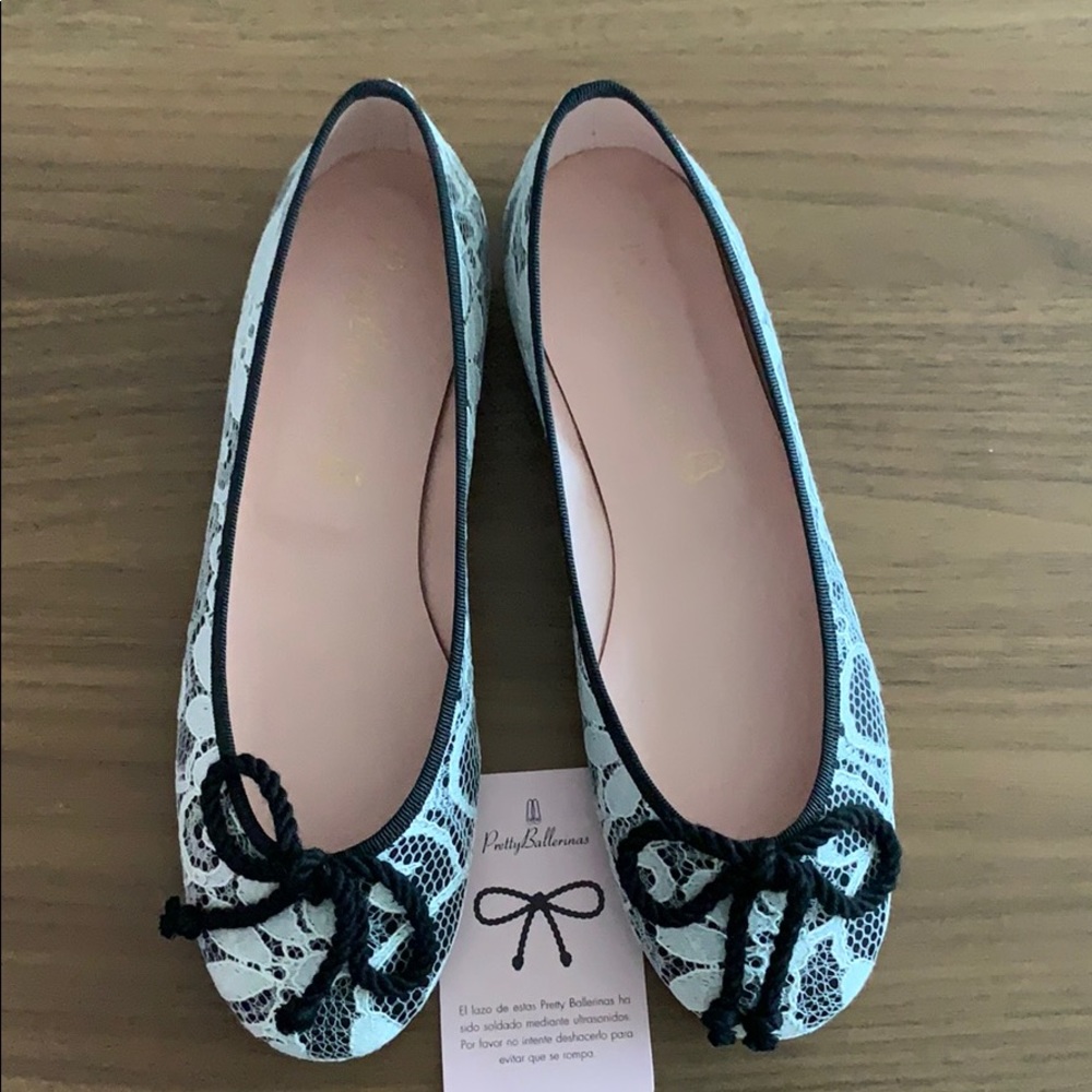 Pretty Ballerinas Black with white lace! 7
